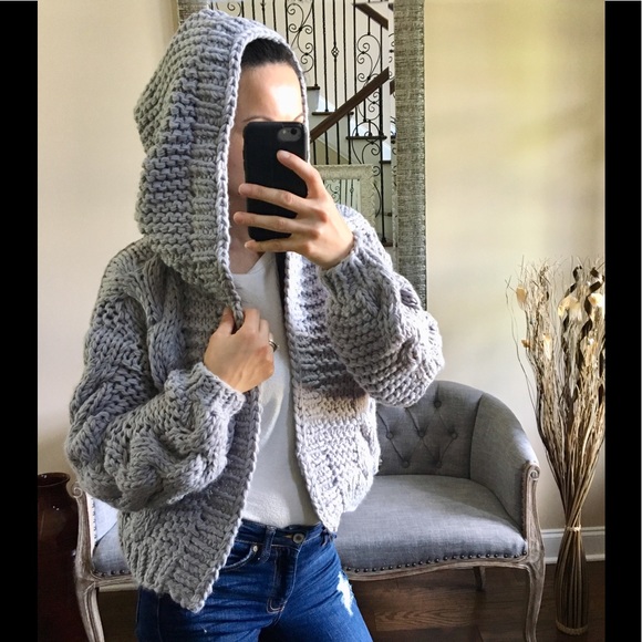 🚨BUY 2 GET 1 FREE!🚨Gray Handmade Chunky Cardigan - Picture 4 of 8